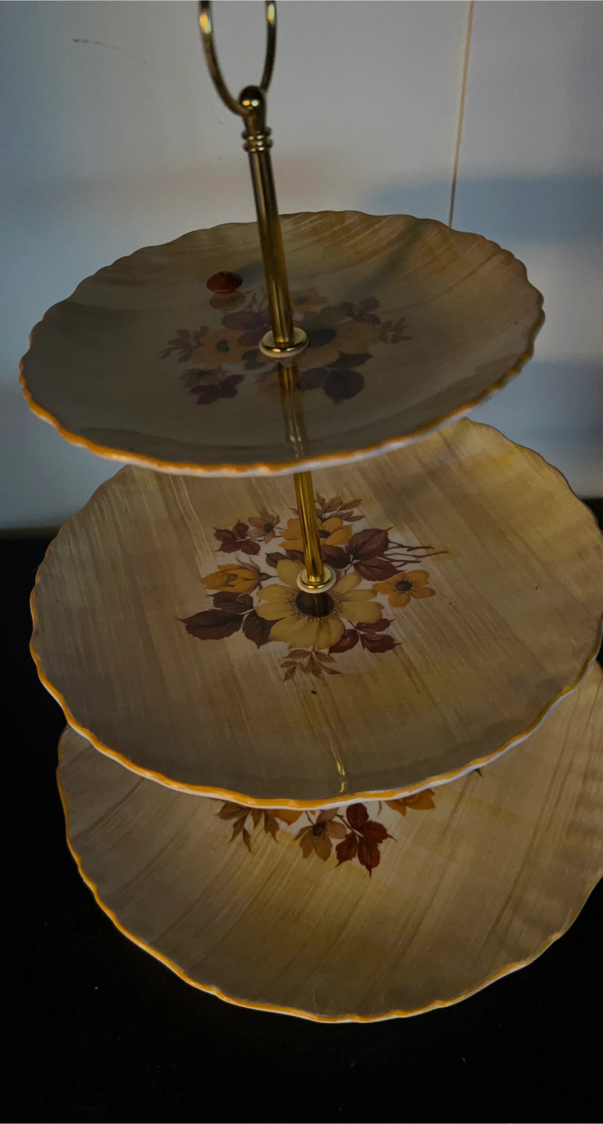 Vintage 3-Tier Dessert Stand
