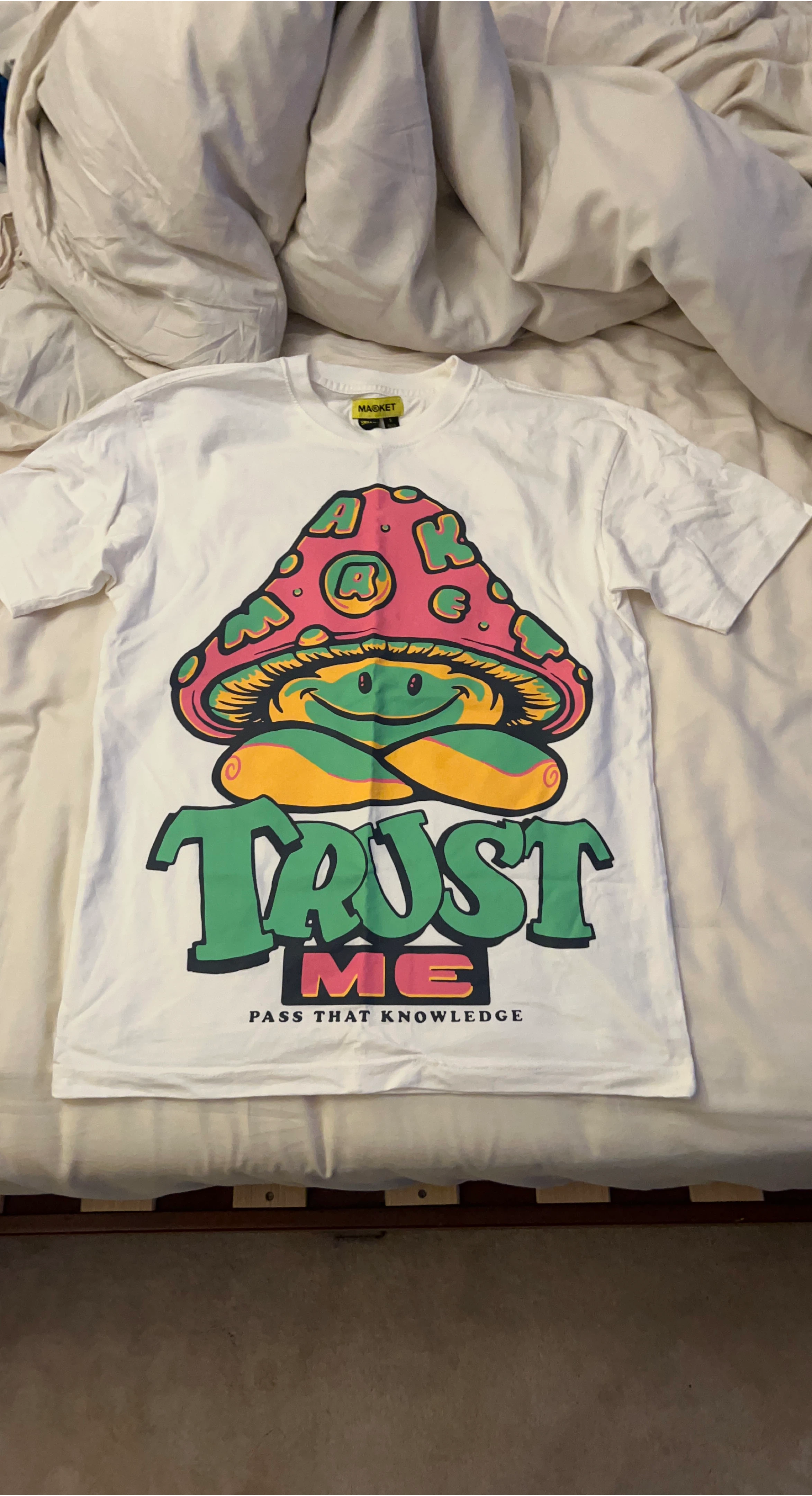 Market Trust Me T-Shirt - Size S