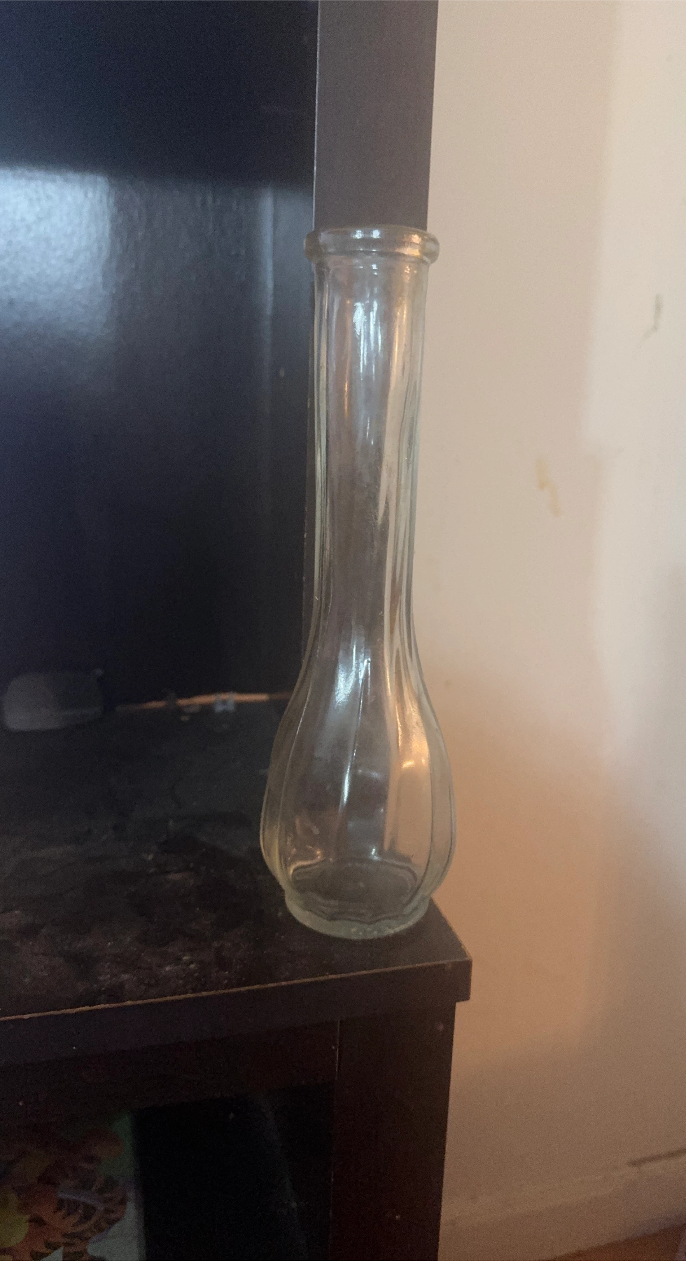 Clear Glass Bud Vase image indicator(1)