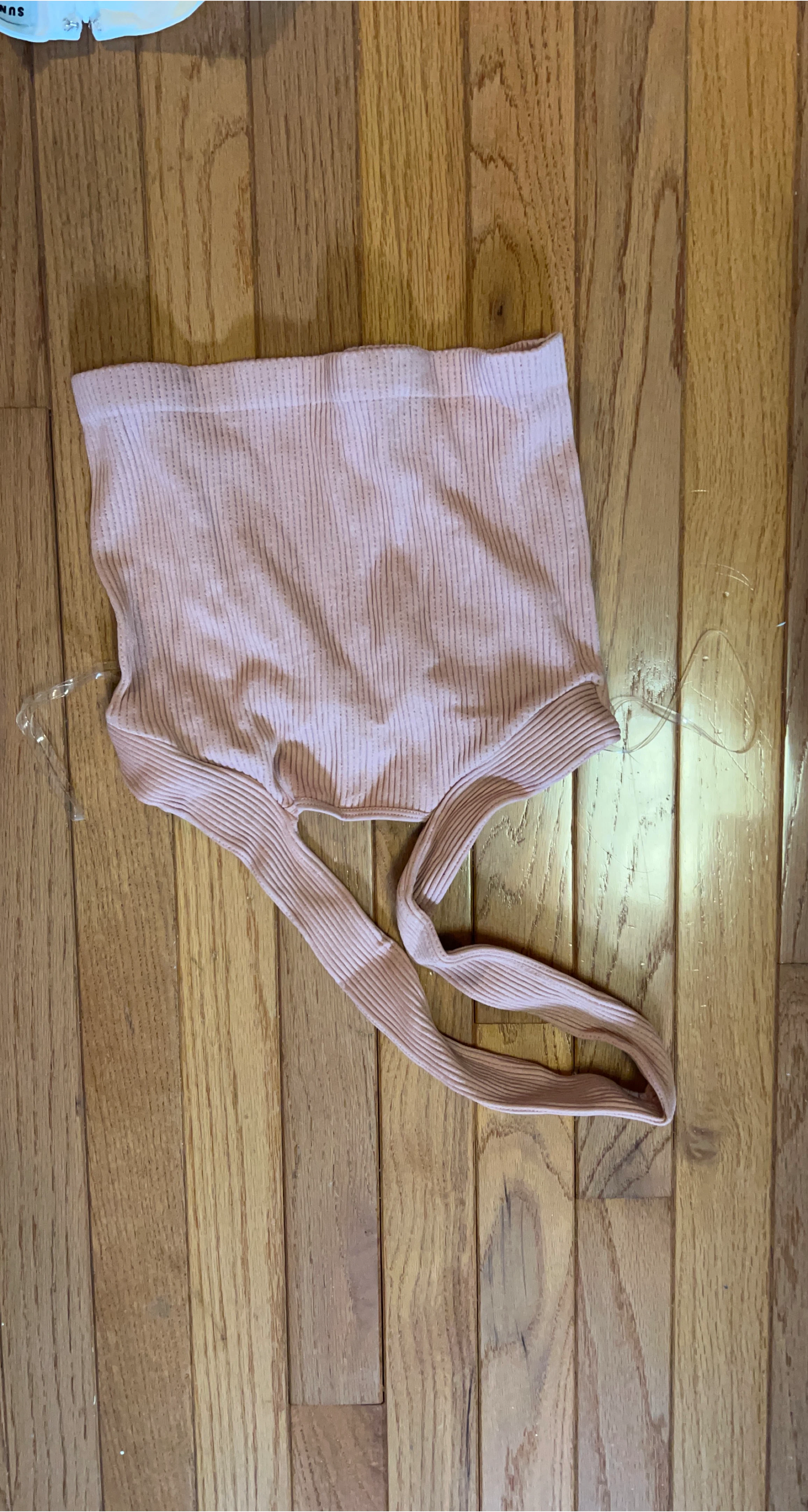 Pink Ribbed Halter Top image indicator(1)