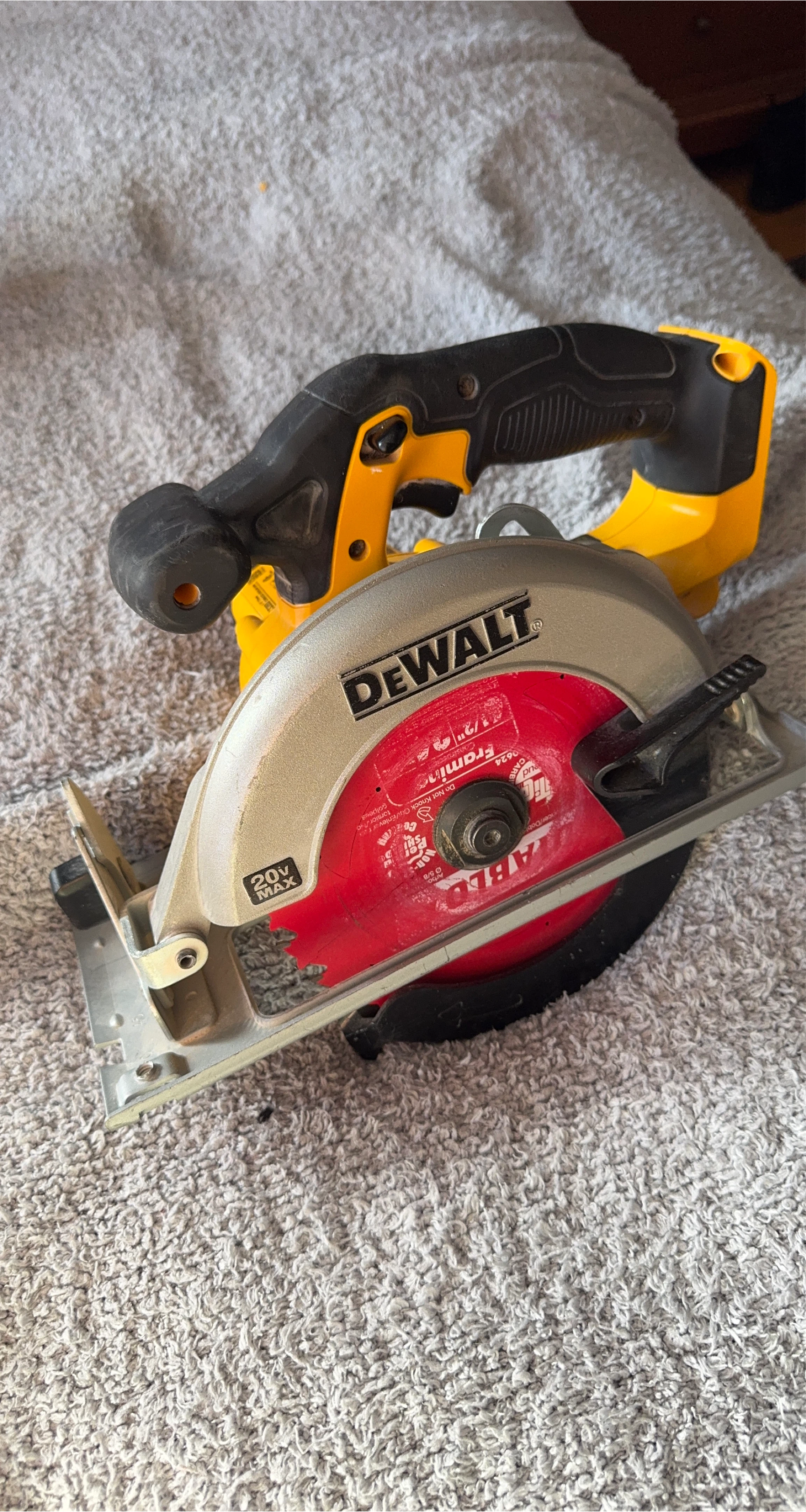 DeWalt 20V MAX Circular Saw