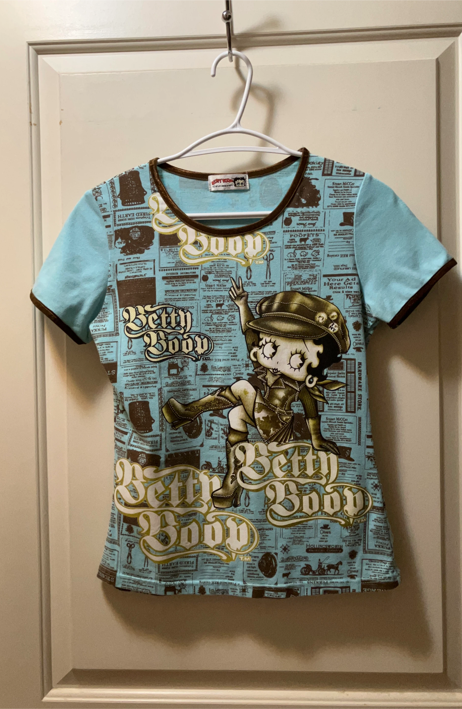 Betty Boop small size T-Shirt image indicator(1)