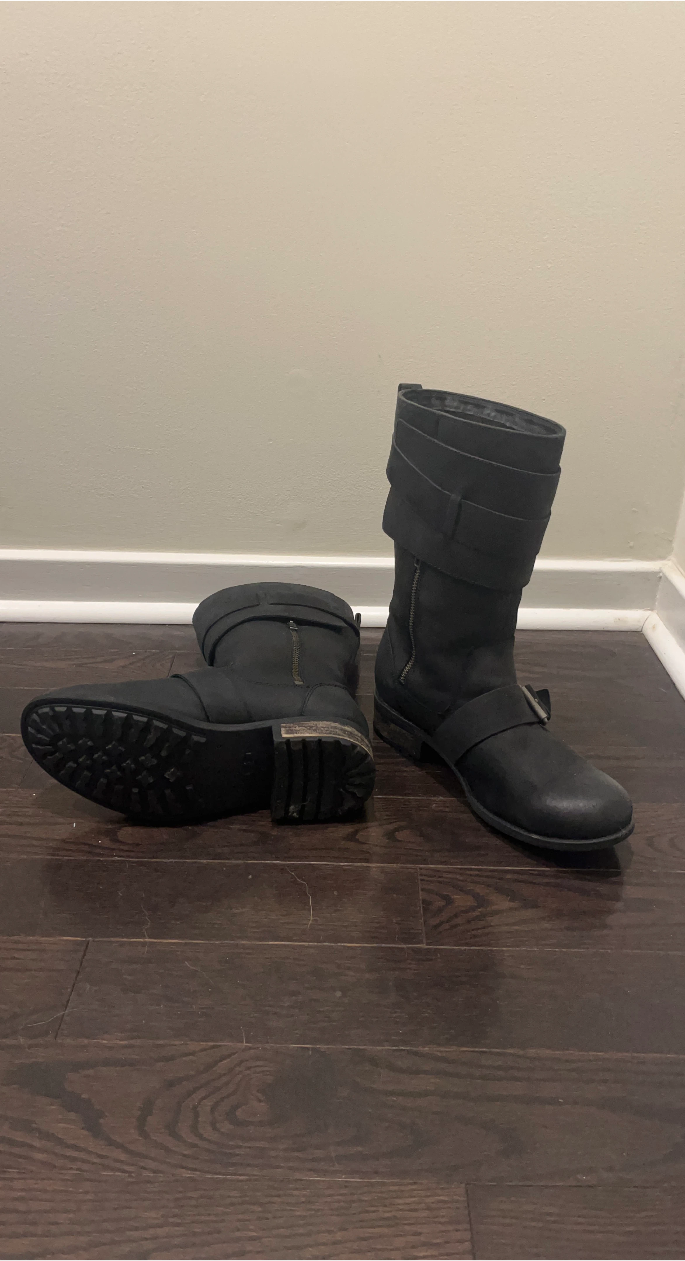 Black Leather UGG Boots (Women’s size 10)