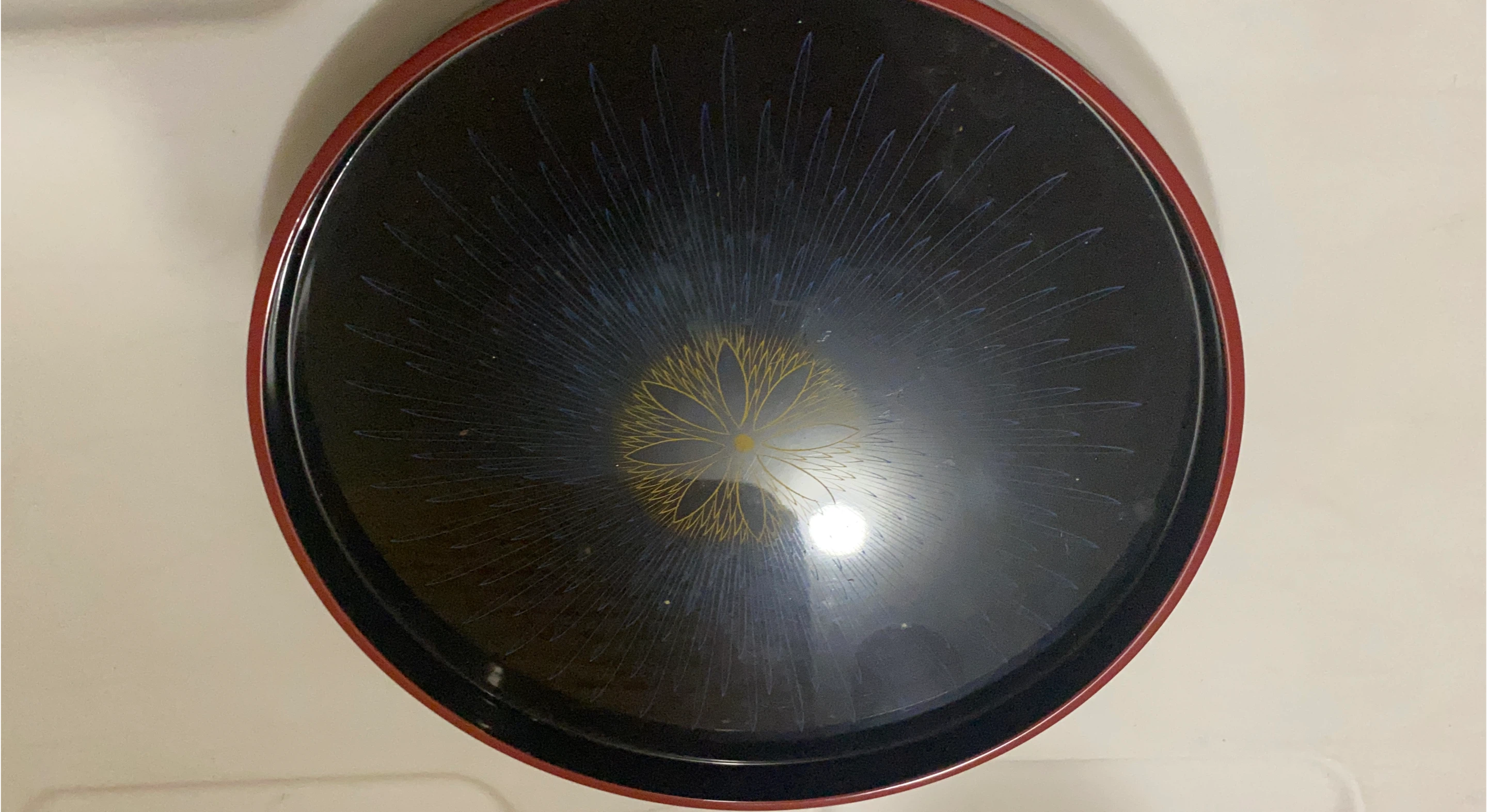 Decorative Black and Red Tray image indicator(1)