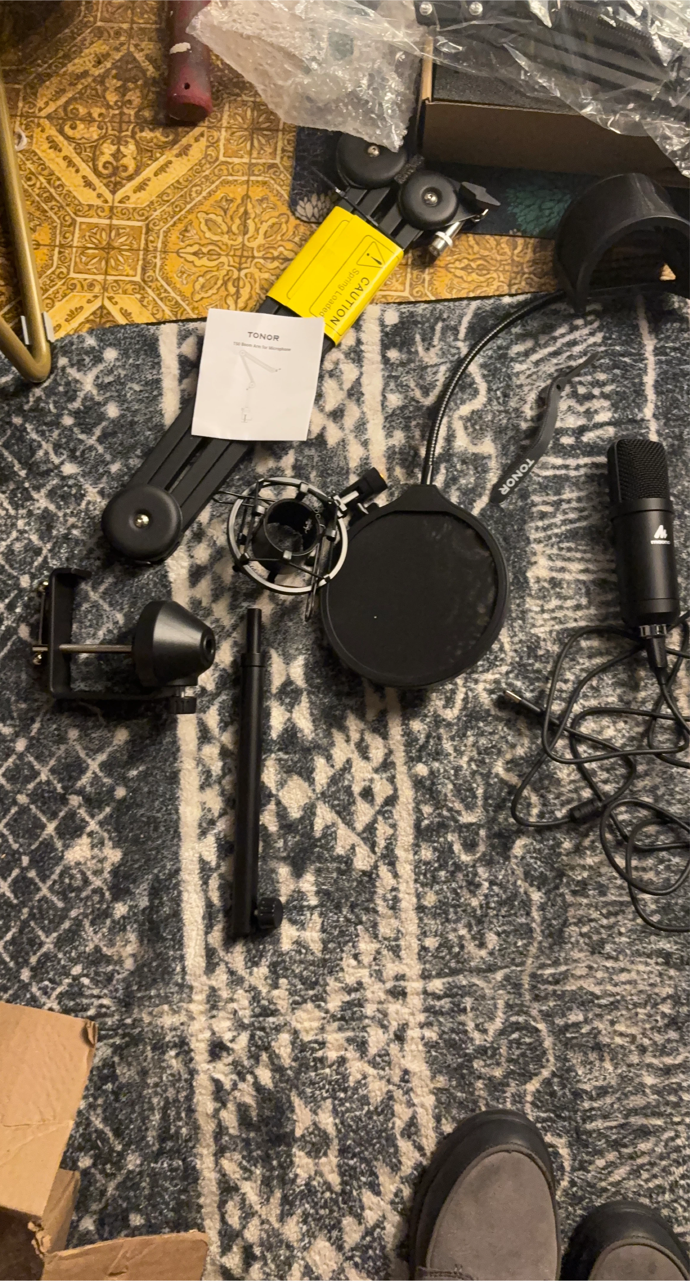 TONOR Microphone Set with Boom Arm