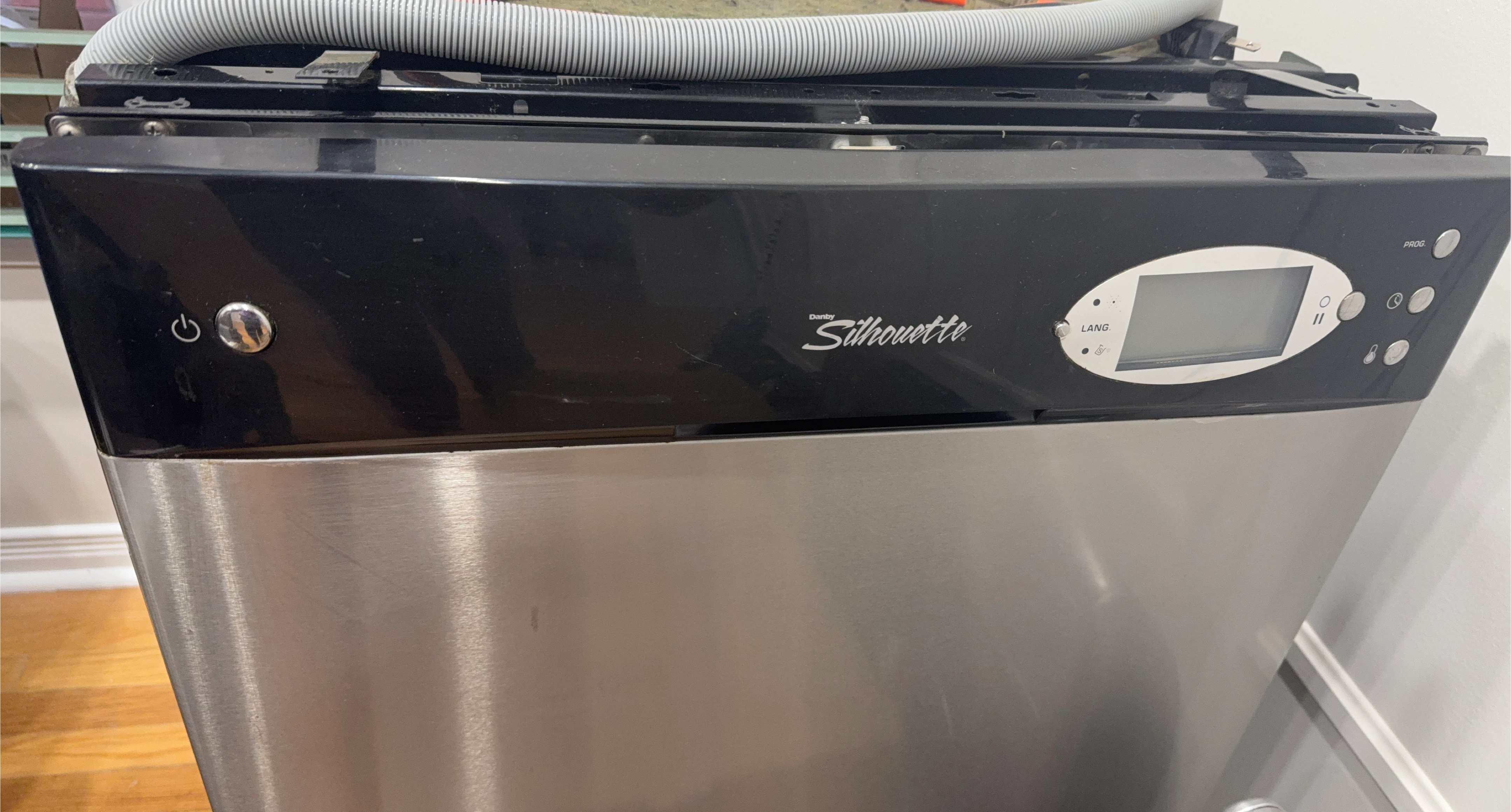 Danby Silhouette Dishwasher - Black & Silver