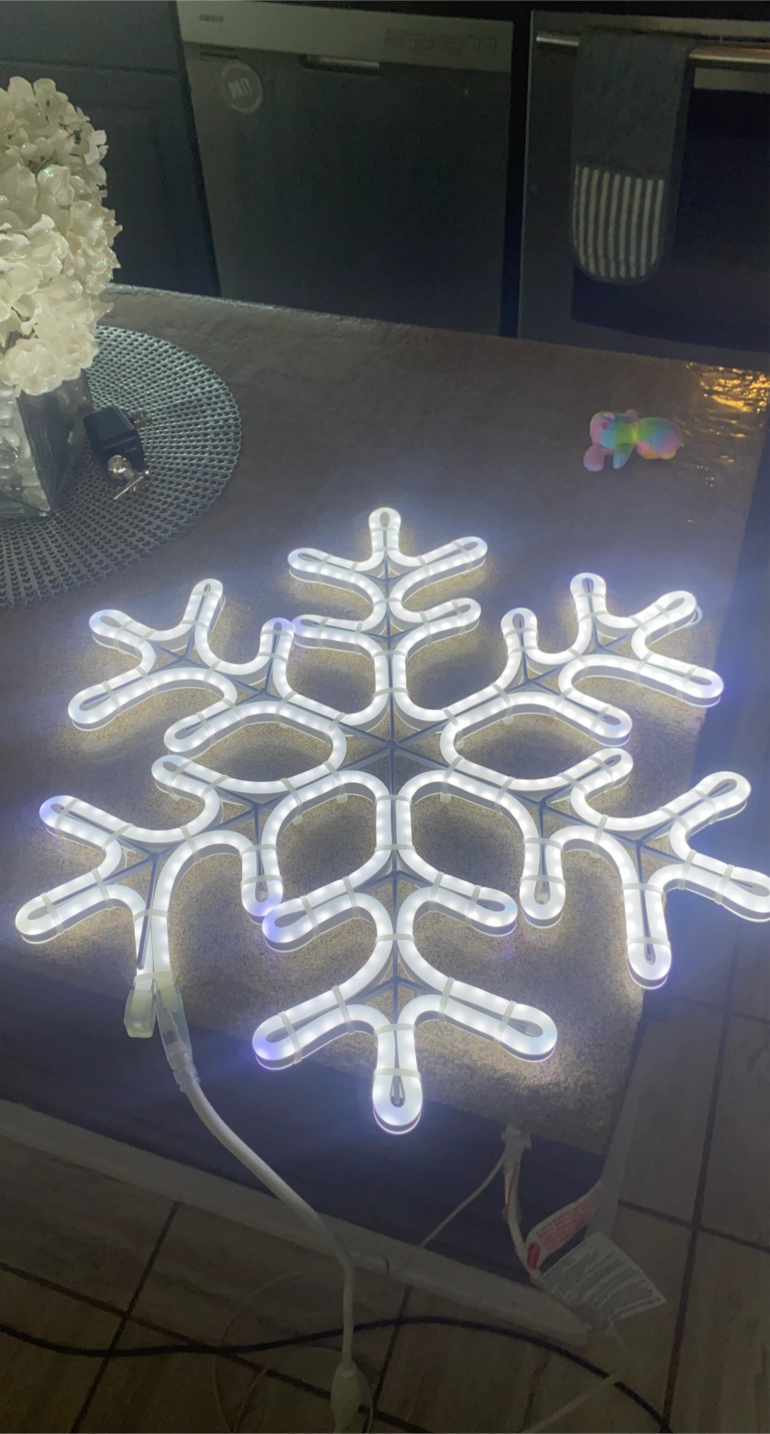 Snowflake Light - Indoor/Outdoor Decor