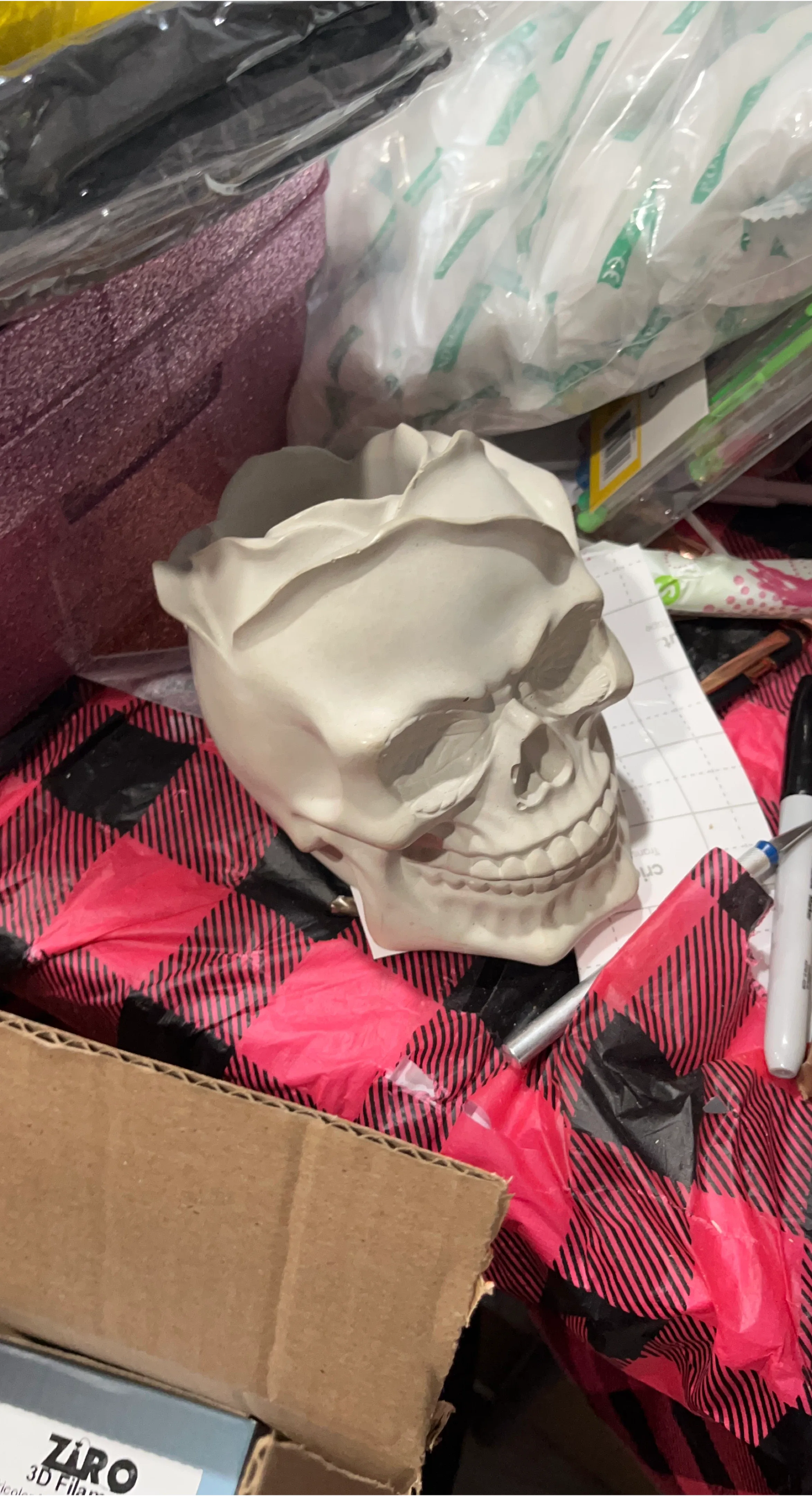 Skull Shaped Flower Pot - Unique Decor