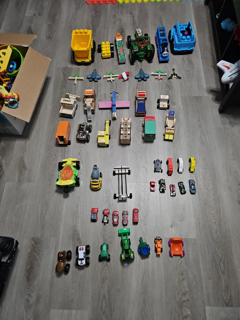 Gift for kids! Toy Cars & Trucks & Airplanes & Train