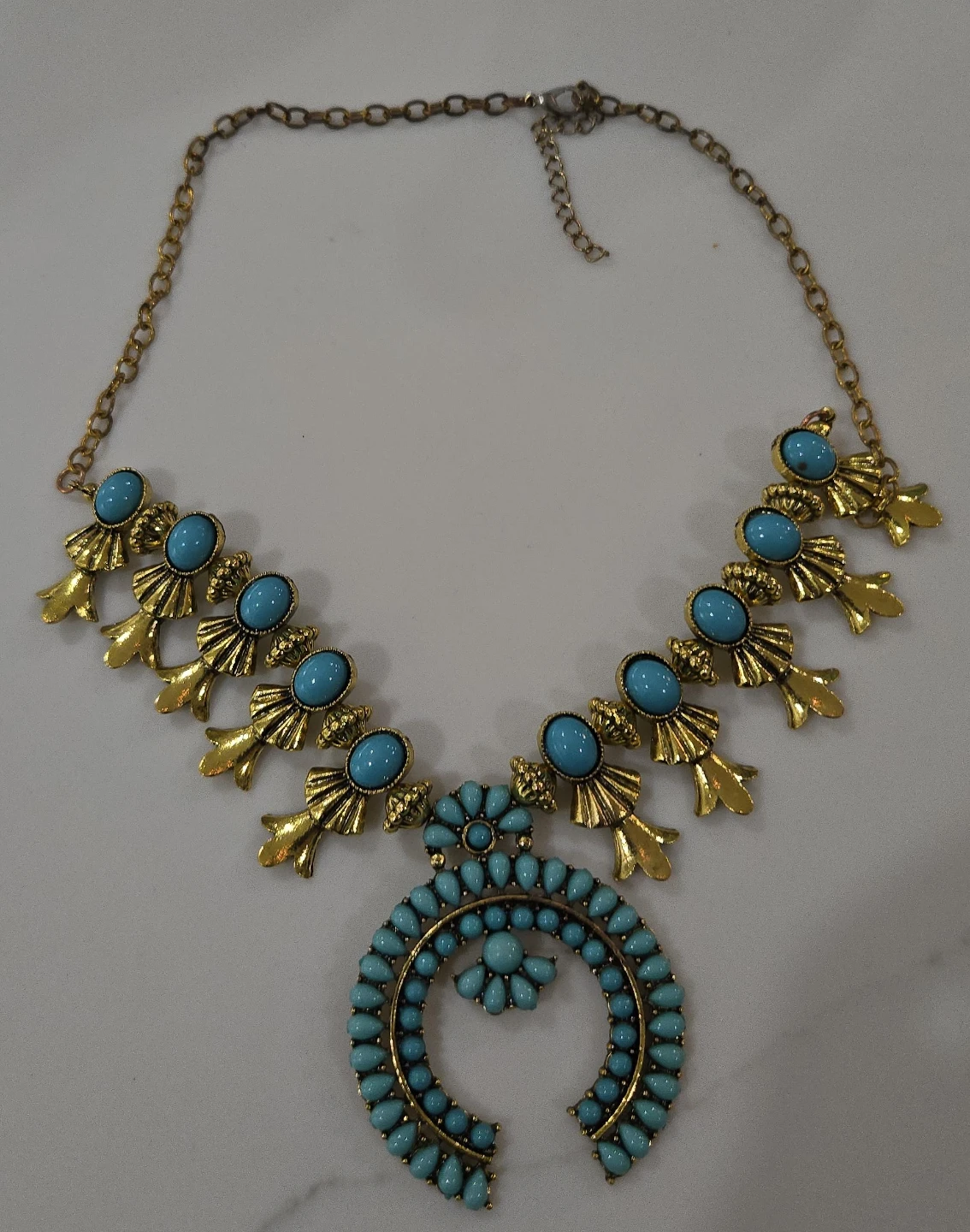 Turquoise & Gold Tone Necklace image indicator(1)