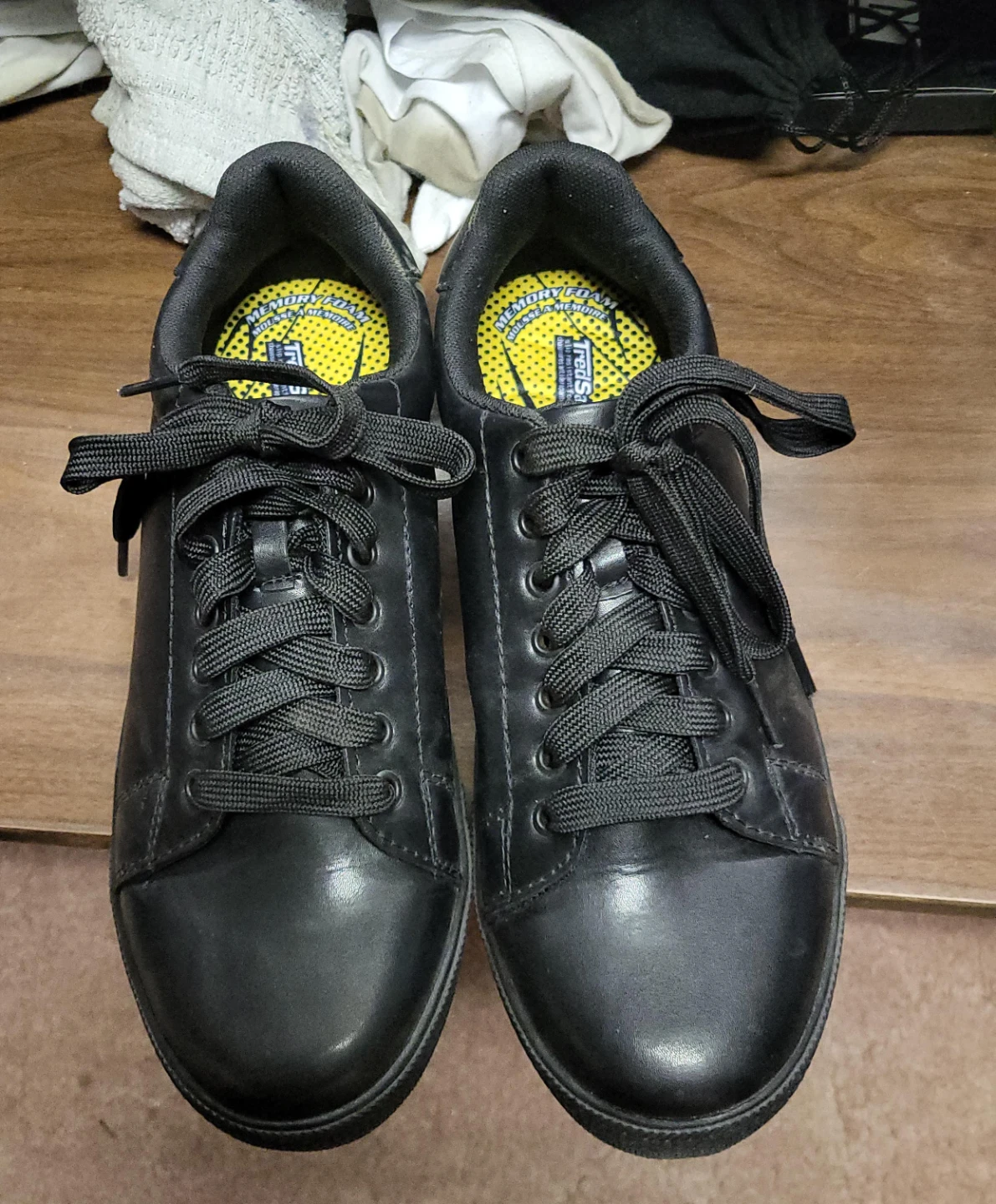 Mens Tredsafe Black Leather Shoes image indicator(2)