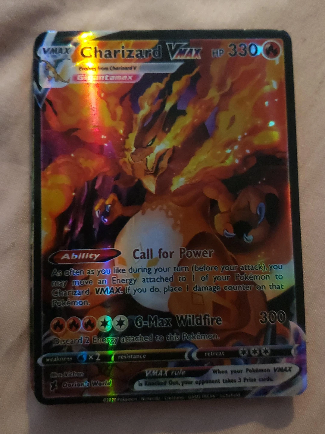 Charizard VMAX Pokemon Card thumbnail