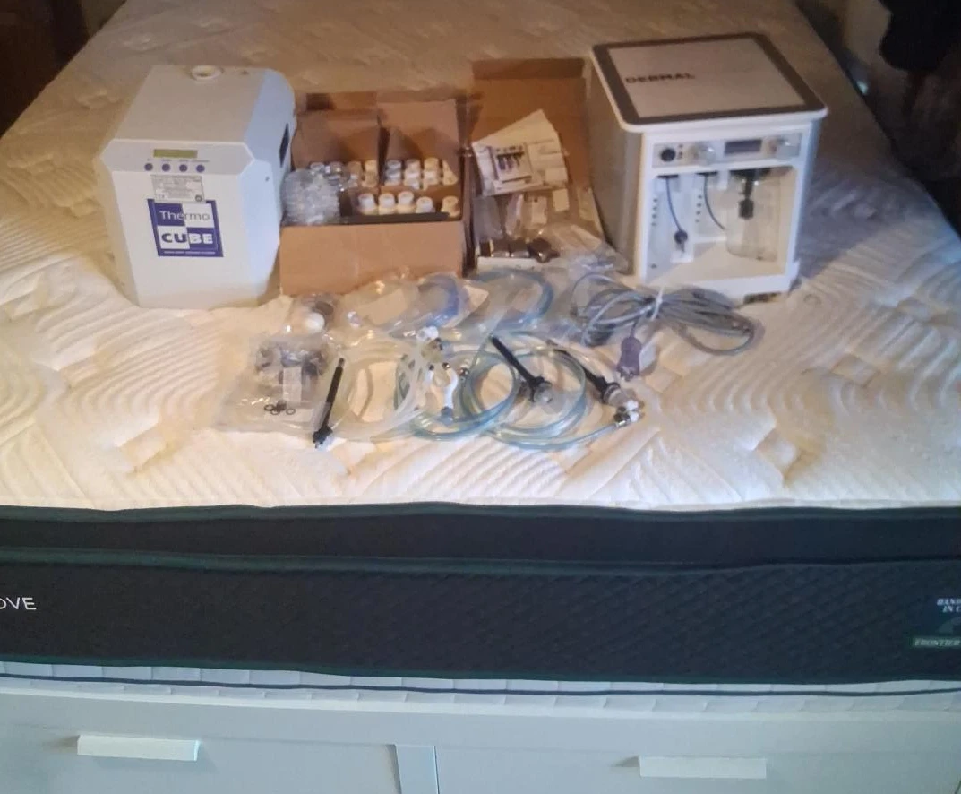 Thermo Cube Cooling System & Dermal Infusion K!