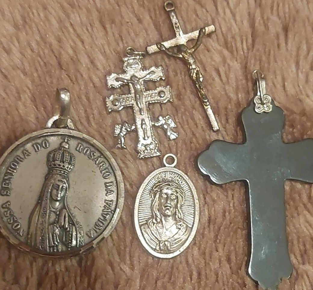 Religious Medals & Crosses thumbnail