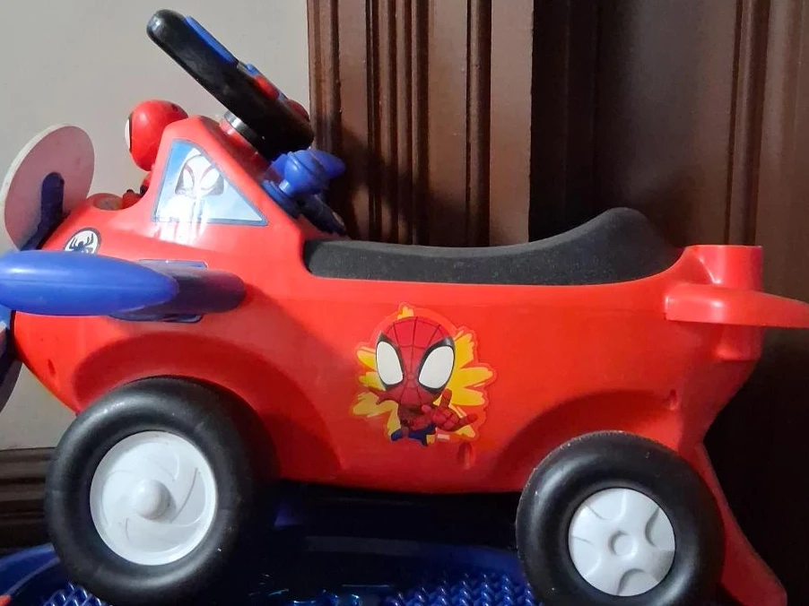 Spiderman Plane Ride-On Toy