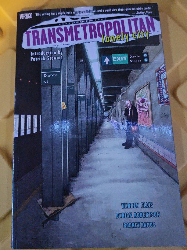 Transmetropolitan Lonely City Comic Book thumbnail