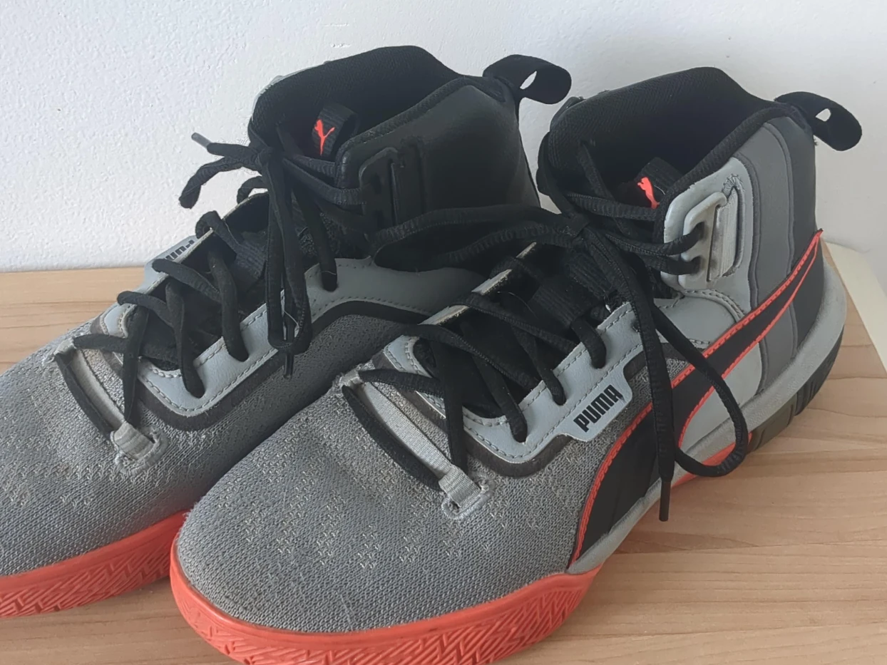 Puma High-Top Sneakers, US 6.5