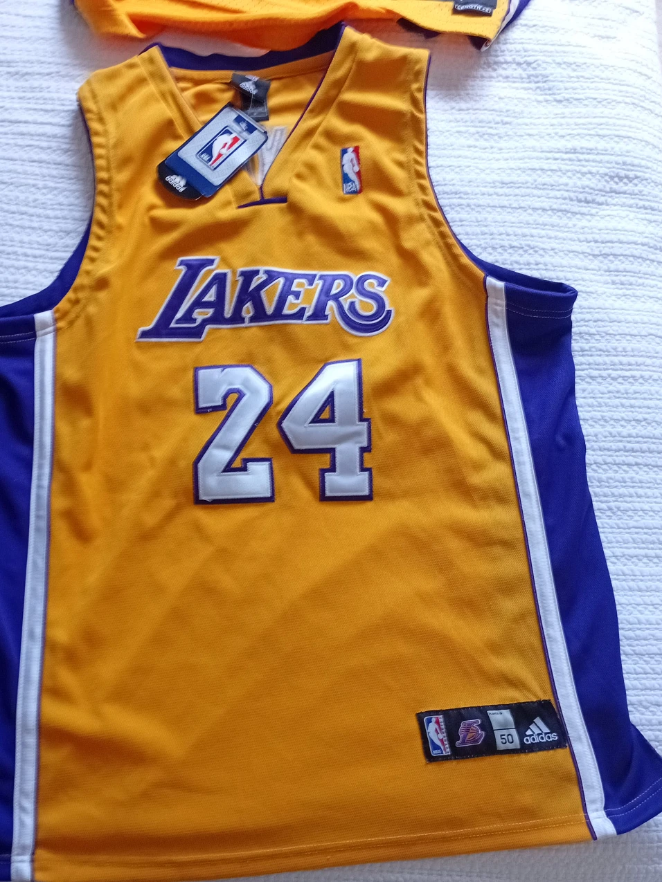 Adidas Lakers #24 Jersey - Size 50 thumbnail
