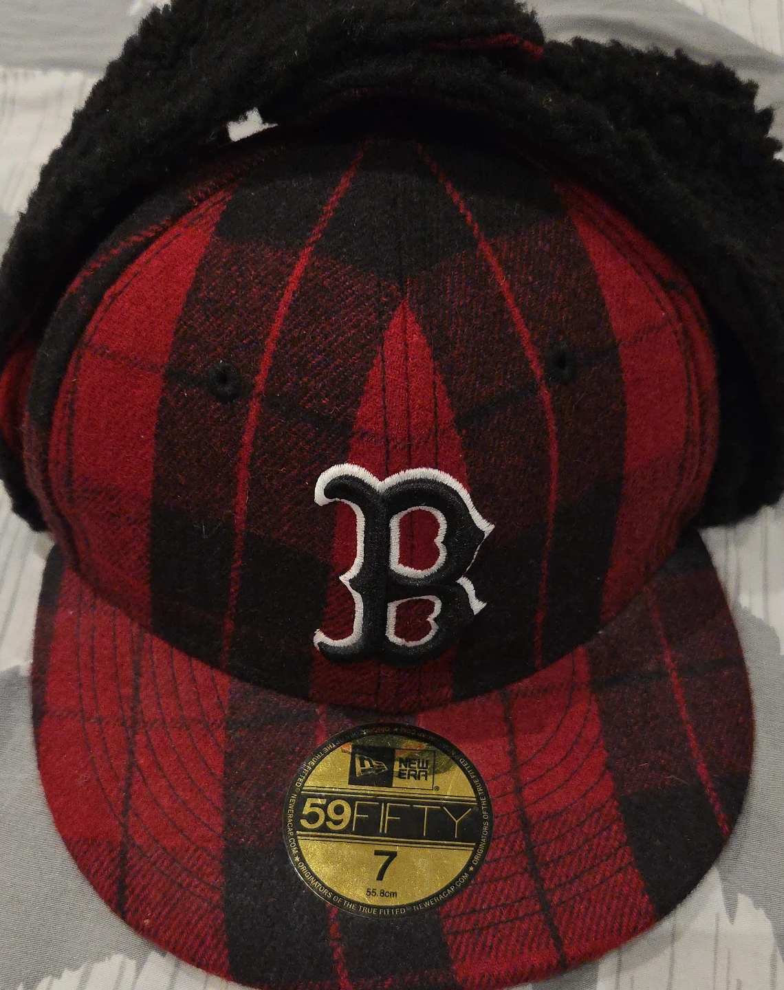 New Era 59FIFTY Boston Red Sox Plaid Trapper Hat Size 7
