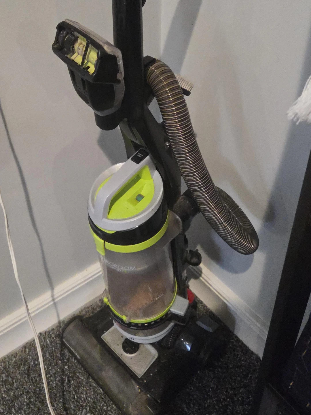 BISSELL Pet Hair Eraser Vacuum image indicator(1)