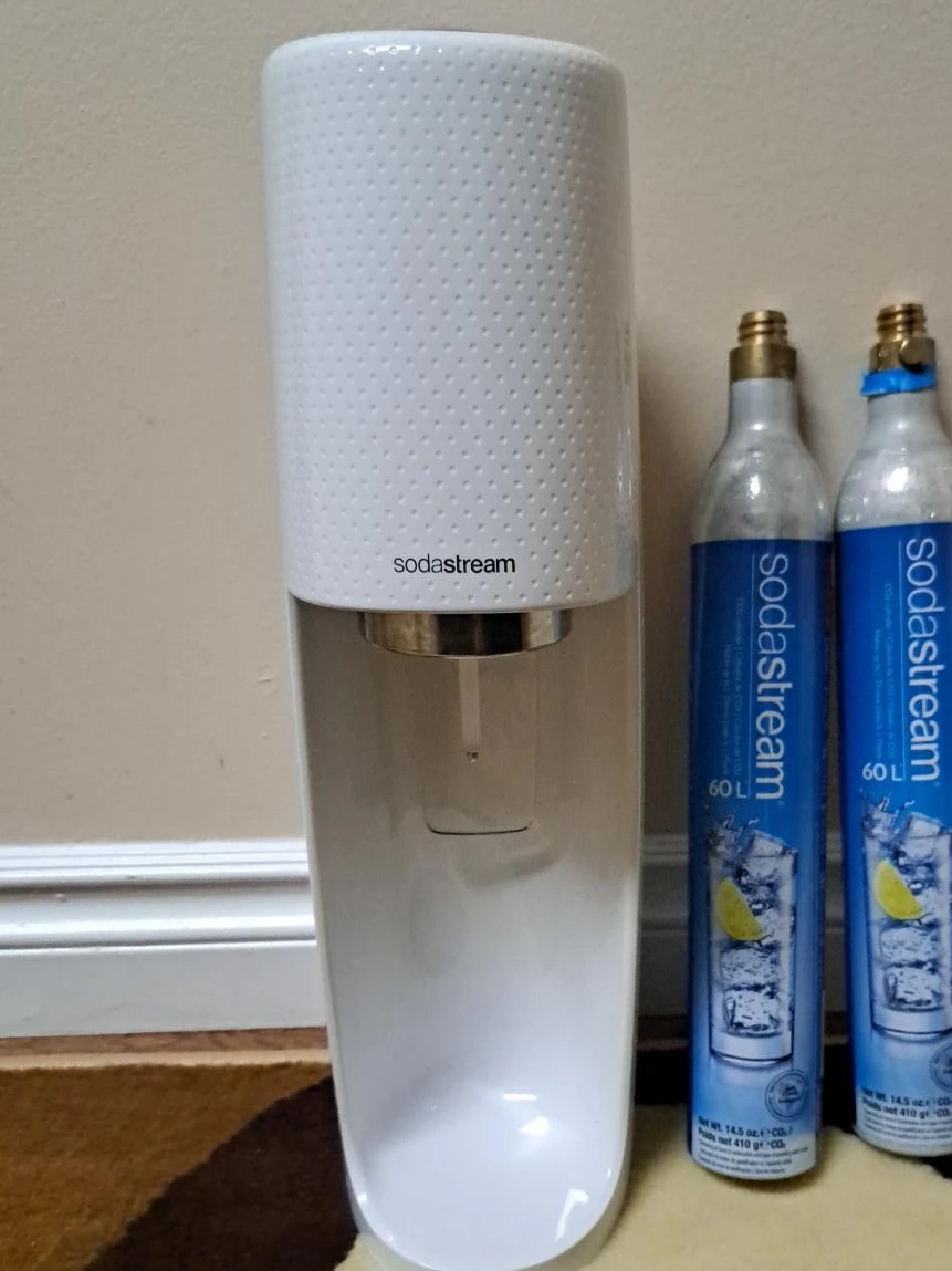SodaStream Sparkling Water Maker + 2 CO2 Canisters