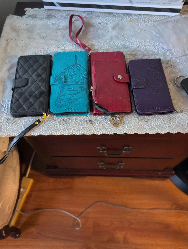 Assorted Phone Wallet Cases image indicator(1)