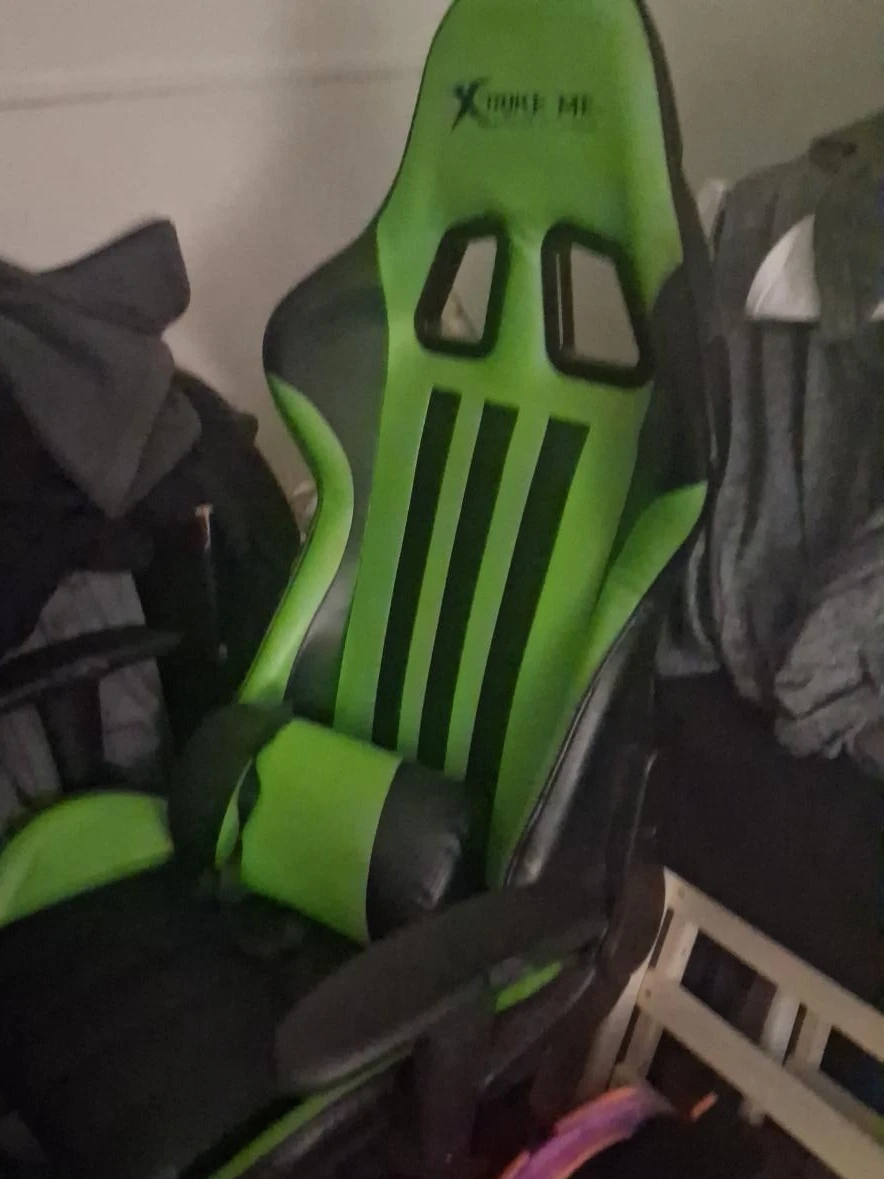 Xtreme Me Gaming Chair - Green & Black