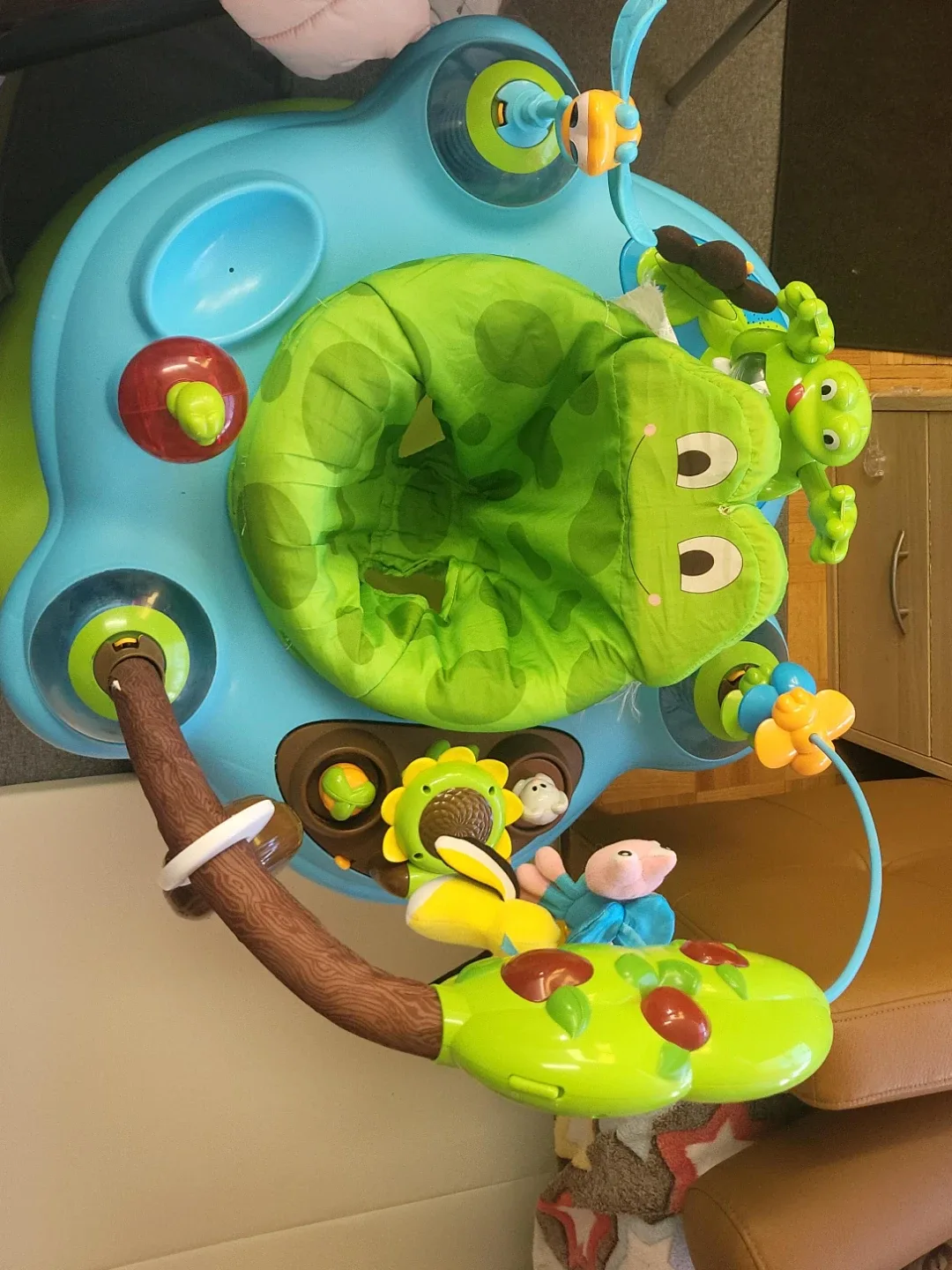 Evenflo ExerSaucer Jump & Learn Jumper