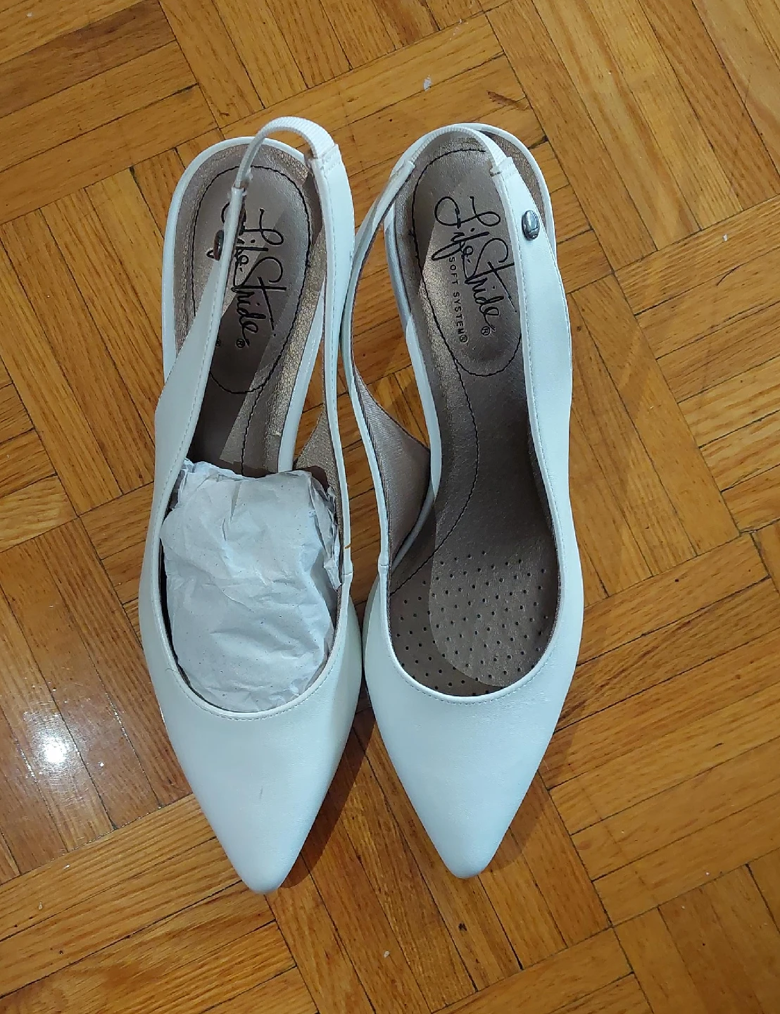 Life Stride Women's White Slingback Heels Size 8.5 thumbnail