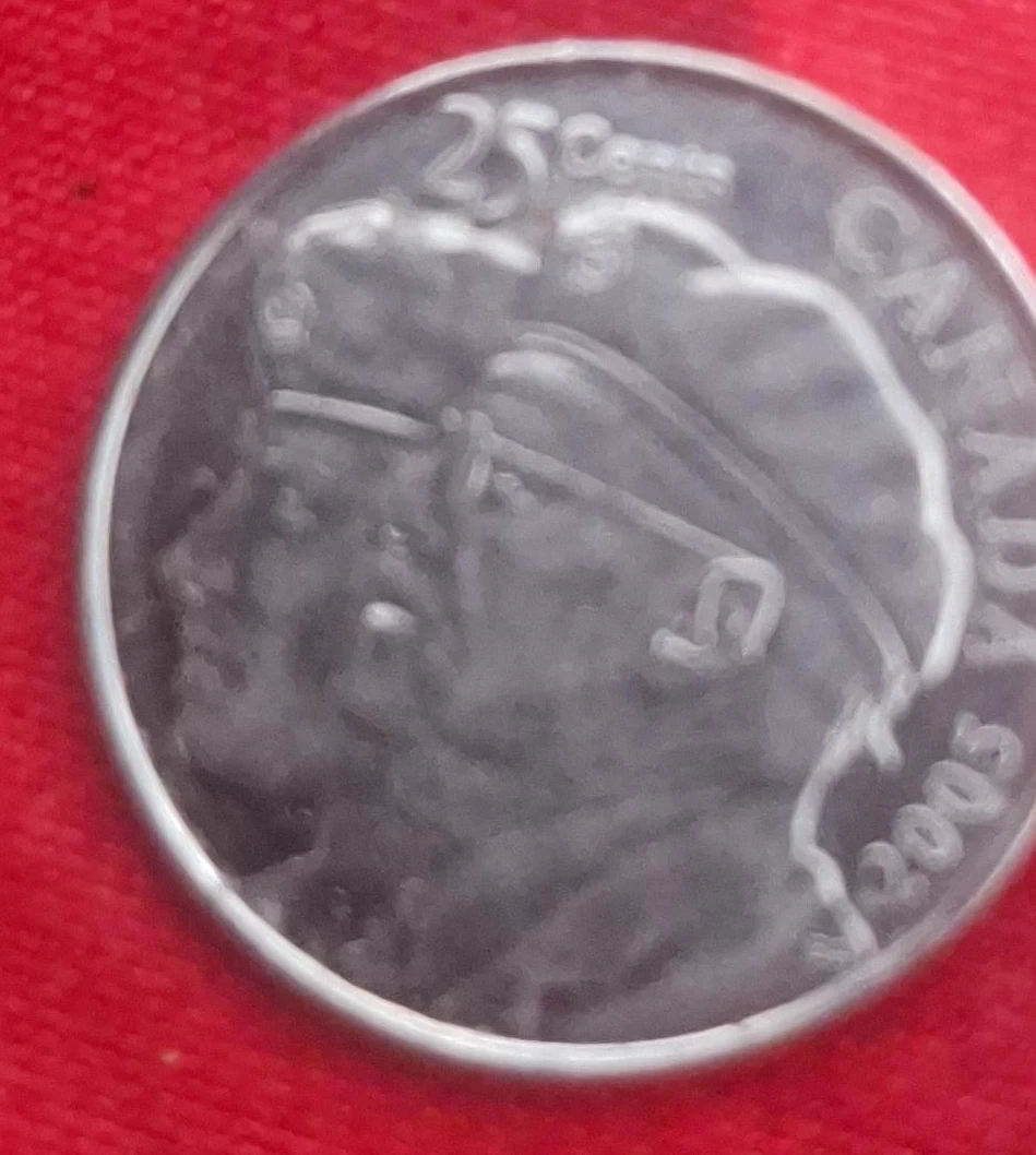 Canadian 25 Cent Coin - 2005