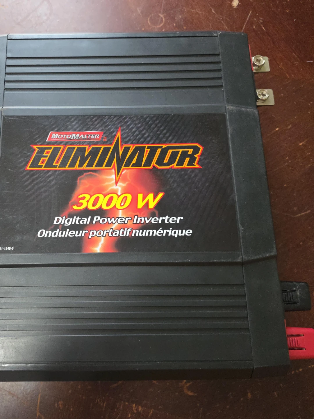 MotoMaster Eliminator 3000W Digital Power Inverter