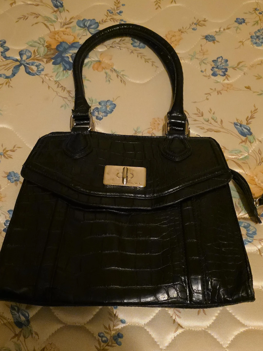 Nine West Black Handbag image indicator(2)