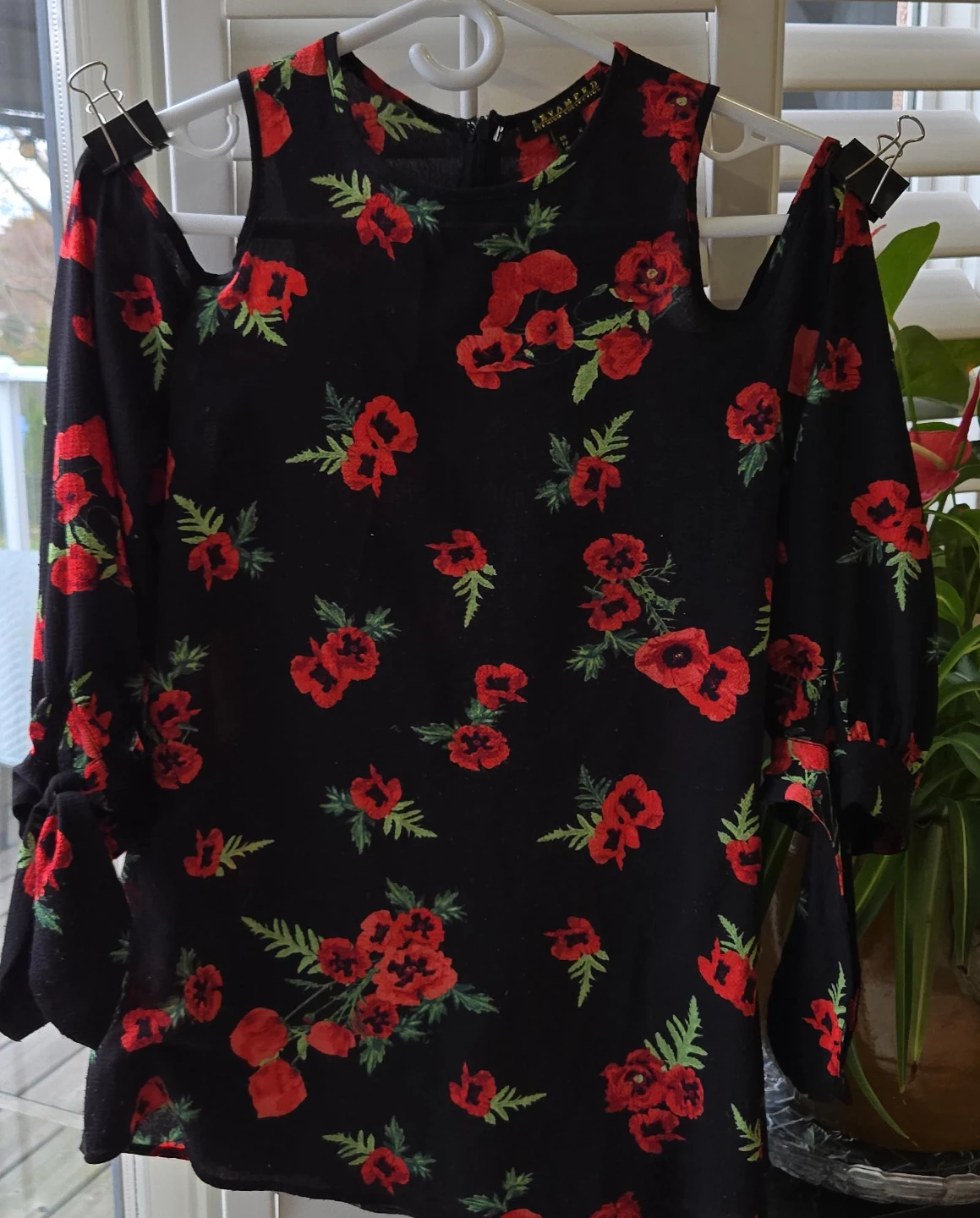 Lavander Poppy Print Cold Shoulder Top - Size M