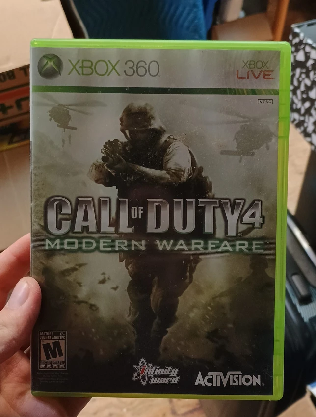 Call of Duty 4: Modern Warfare - Xbox 360 Game