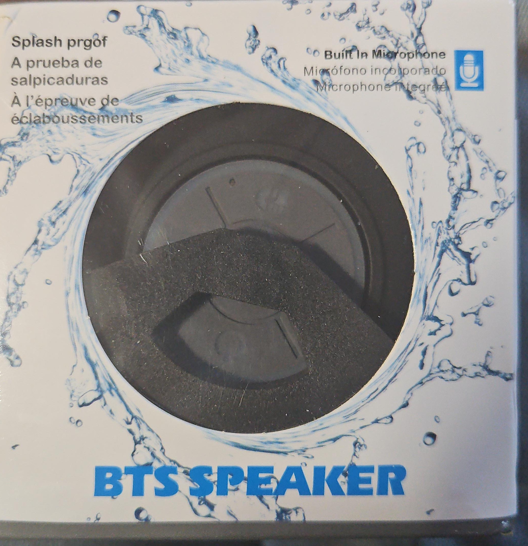 💦Brand New Splash-Proof Portable Speaker with Built-In Mic 🎶