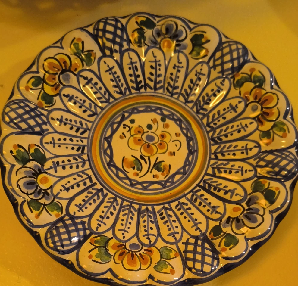 Hand-painted Decorative Ceramic Plate