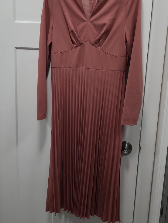 Pleated Long Sleeve Dress - Pink