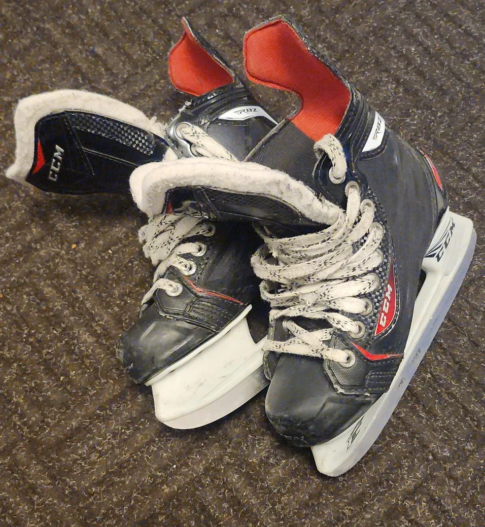CCM RBZ Ice Hockey Skates - Youth Size 2
