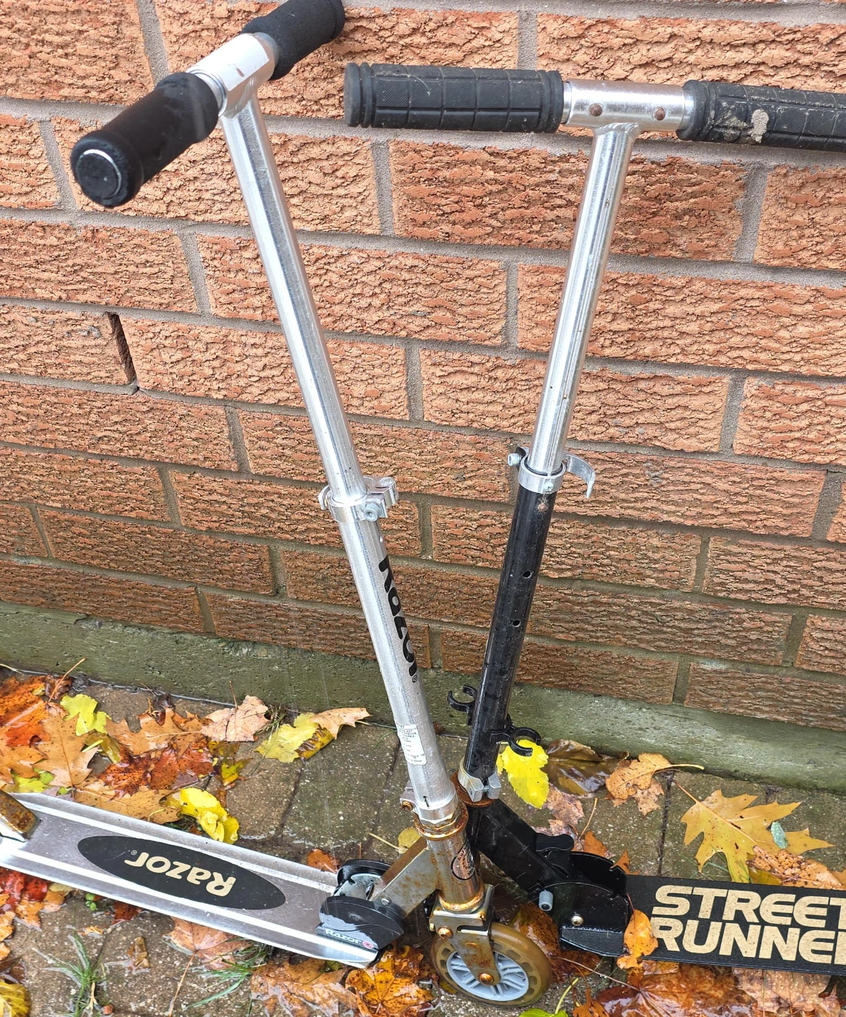 Razor & Street Runner Scooters - Bundle