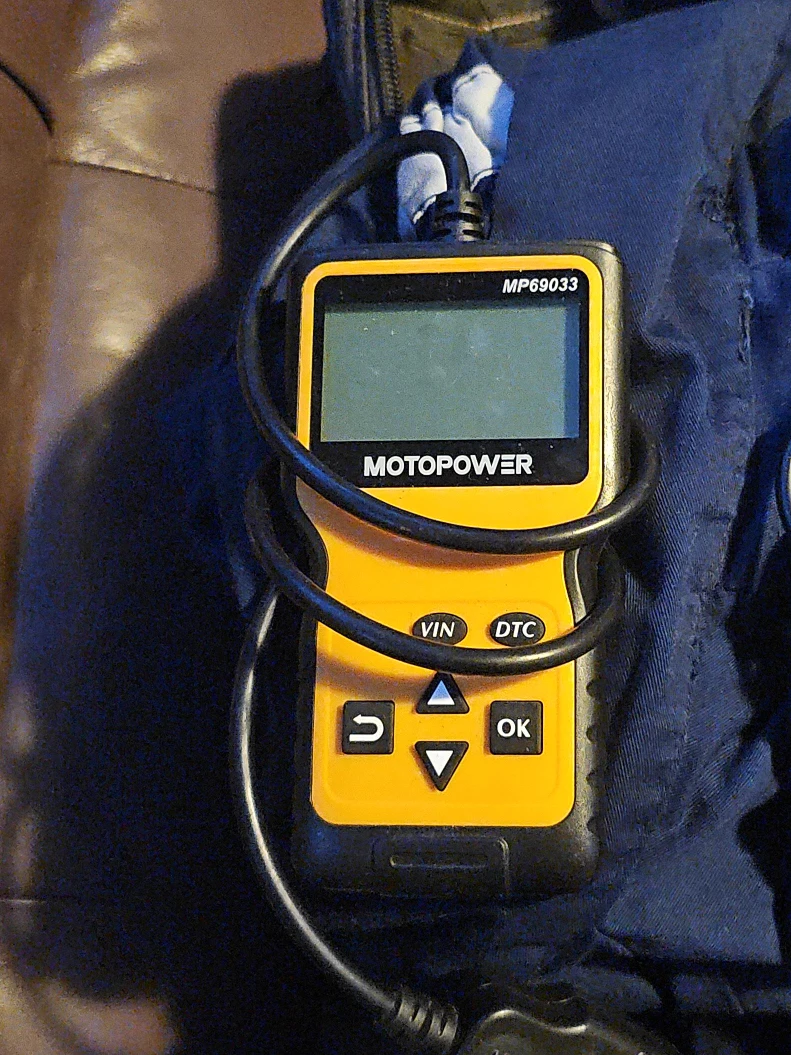MOTOPOWER MP69033 Car Code Reader thumbnail