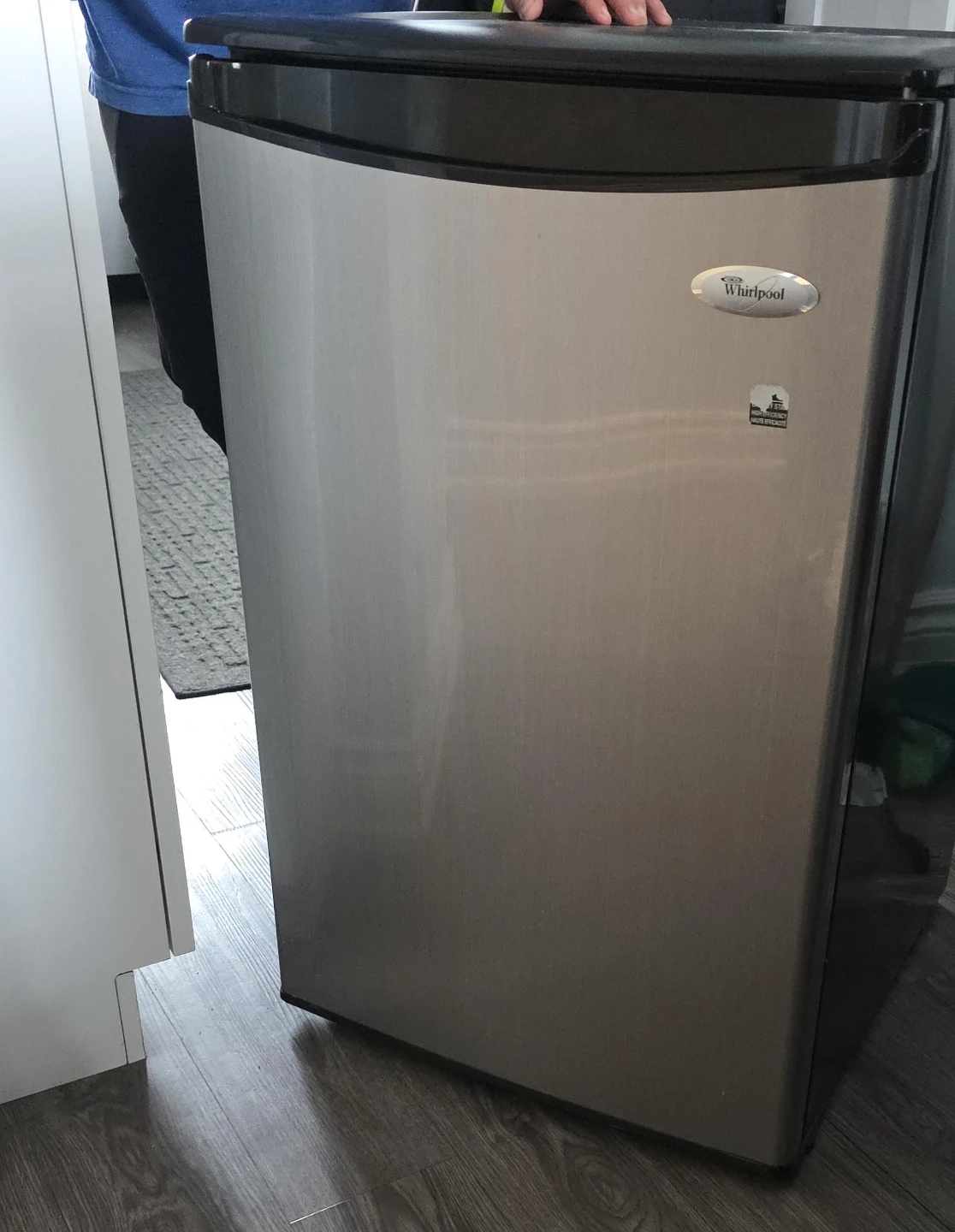 Whirlpool Mini Fridge - Great Condition