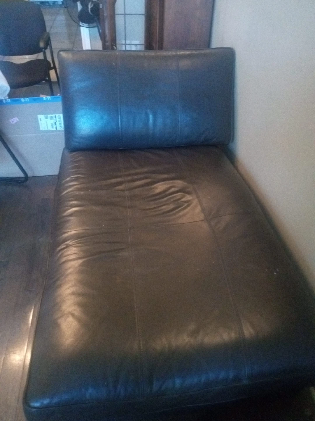 Black Leather Chaise Lounge thumbnail