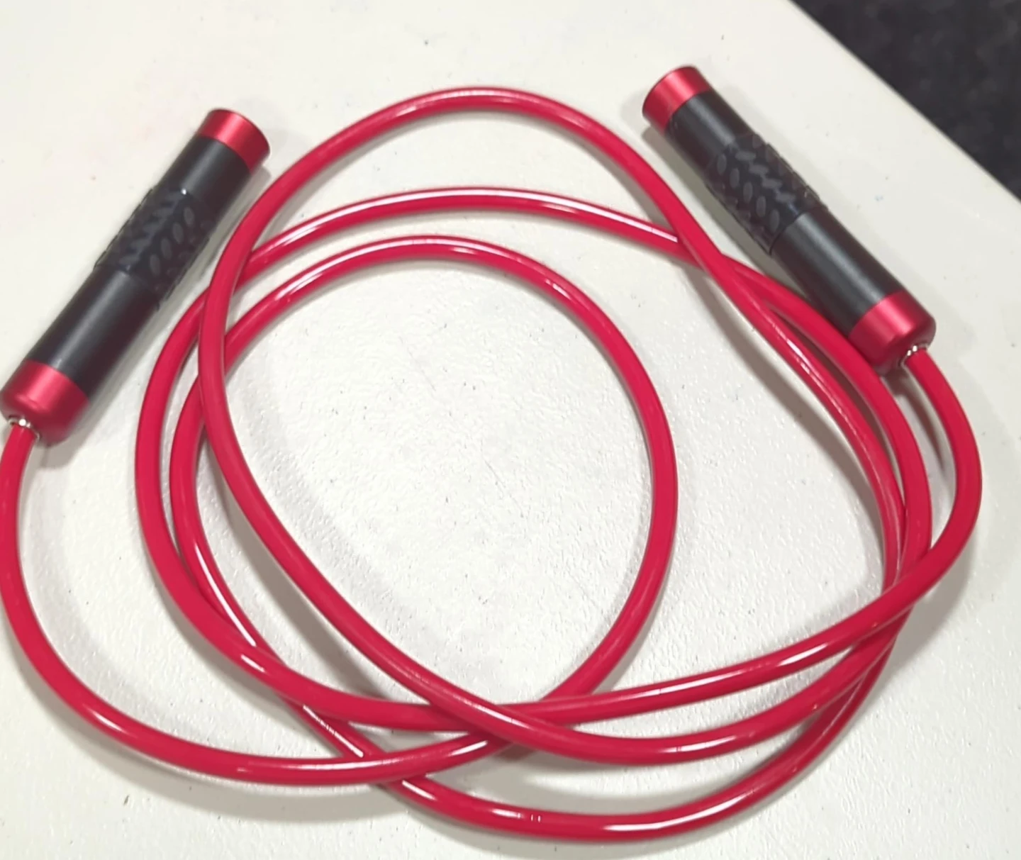 Red Adjustable Jump Rope image indicator(1)