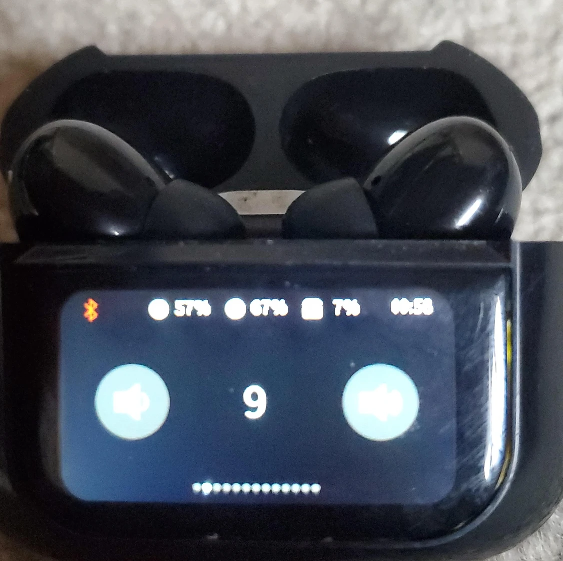 Black Wireless Earbuds