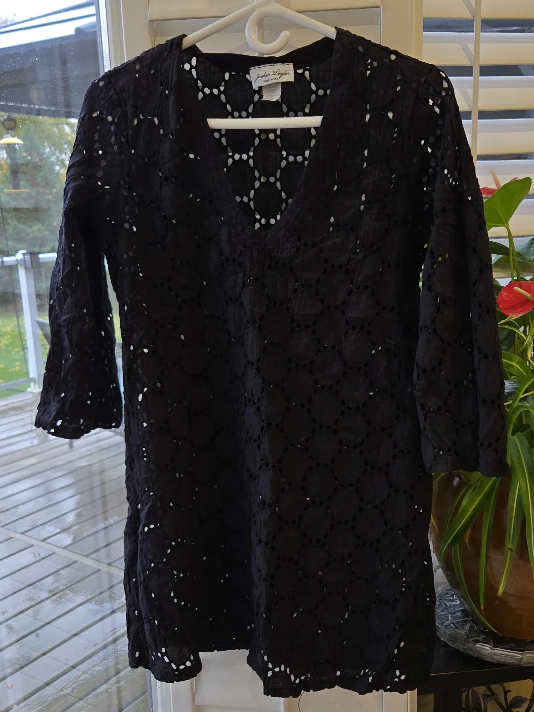 Jordan Taylor Black Tunic Top image indicator(1)