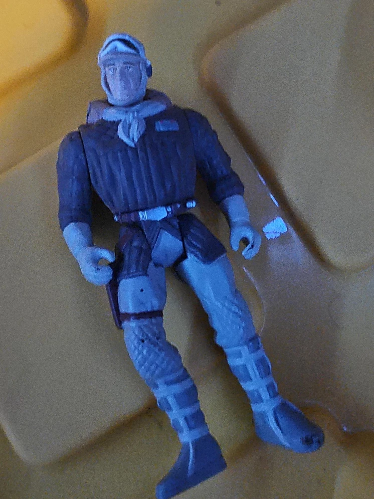 Star Wars Hoth Rebel Soldier Action Figure thumbnail