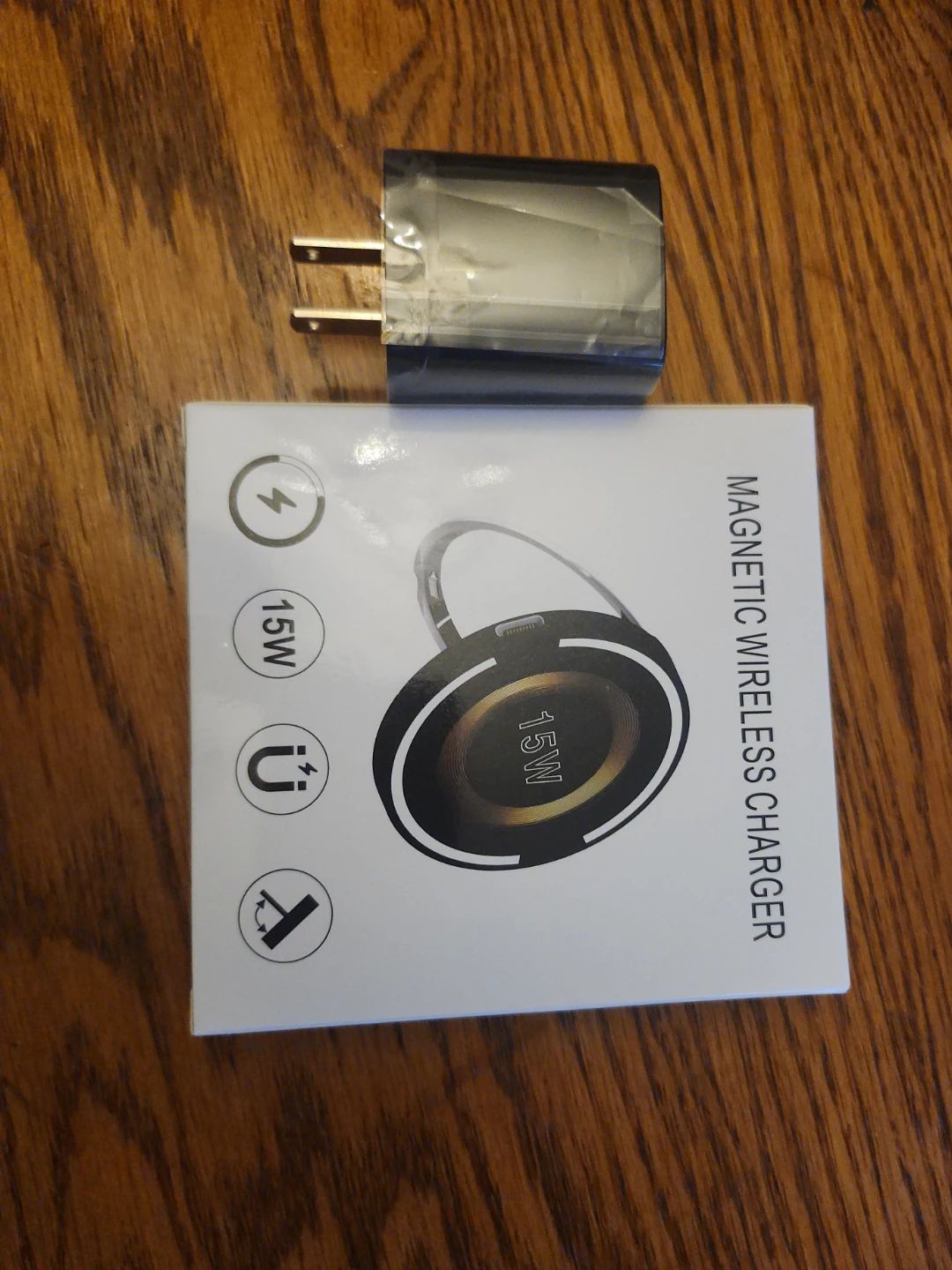 15W Magnetic Wireless Charger - New in Box! 🥕 image indicator(5)