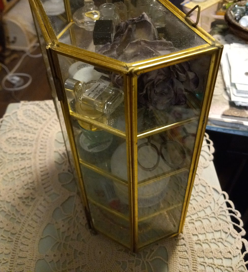 Footed Glass Jewelry Case w glass shelves