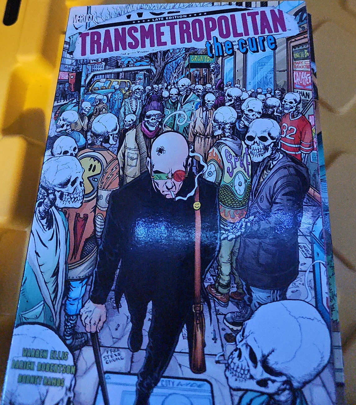Transmetropolitan: The Cure Graphic Novel image indicator(1)