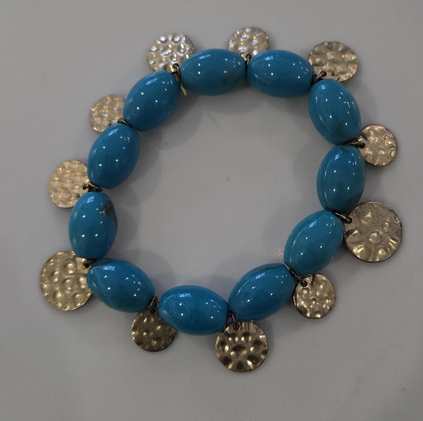 Turquoise & Gold Tone Bracelet image indicator(1)